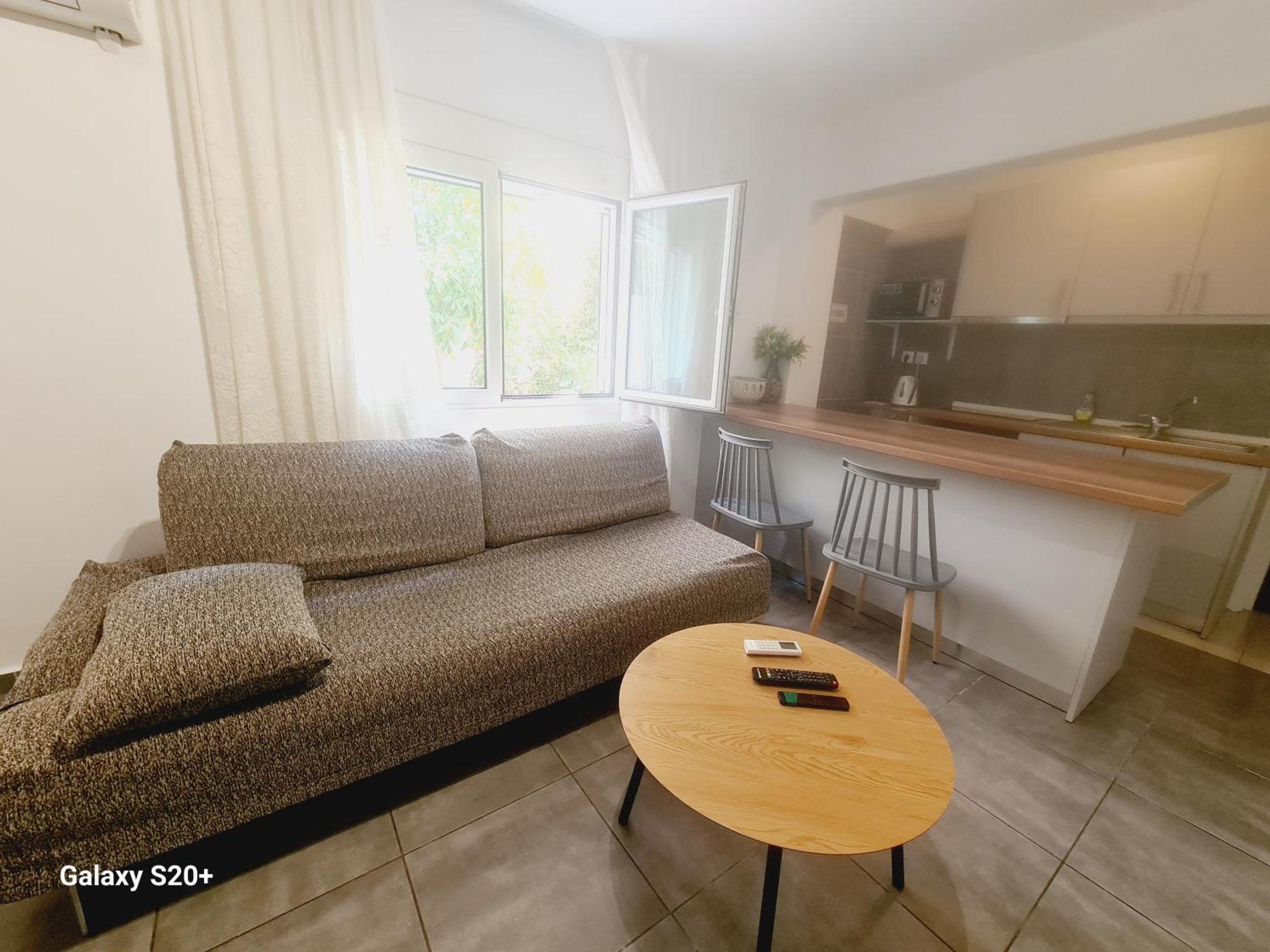 Apartment пластира *